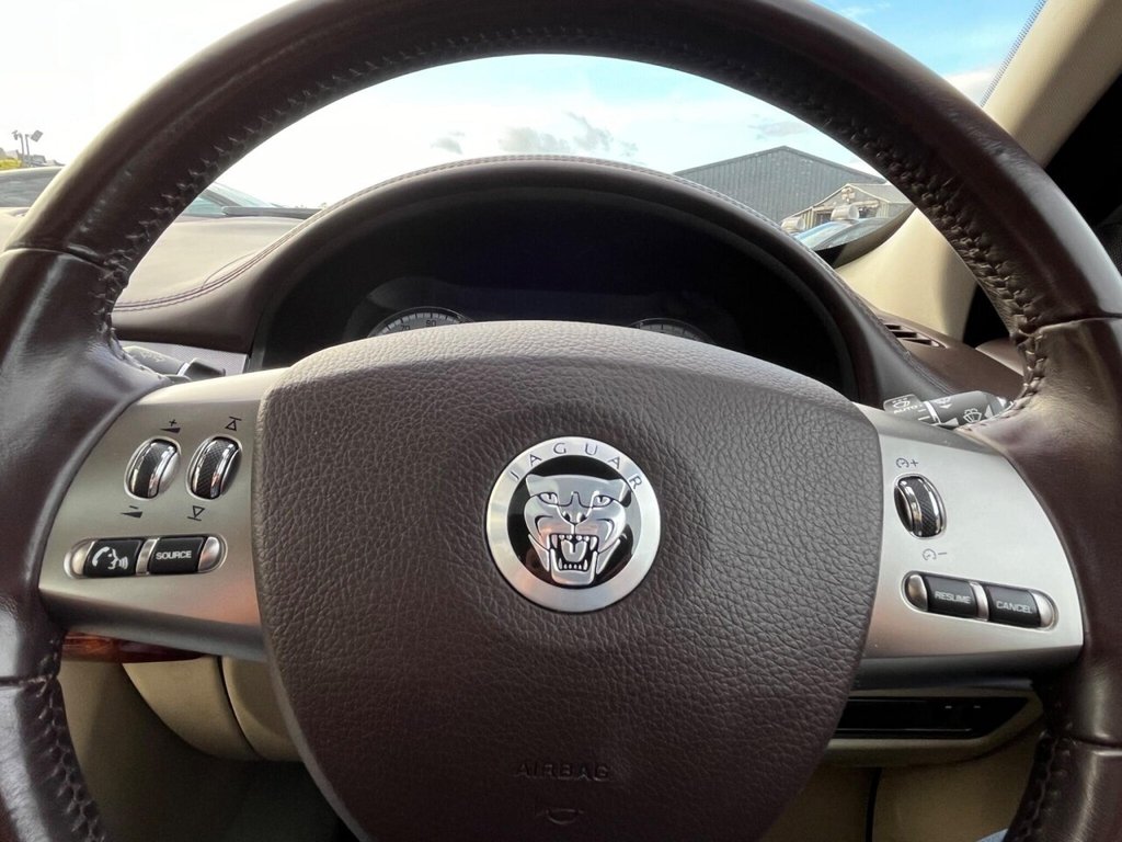 Used Jaguar XF 2008 for sale - 76410342: Photo 17