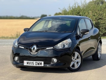 Used Renault Clio 2015 for sale - 75432873: Photo