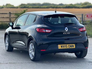 Used Renault Clio 2015 for sale - 75432873: Photo