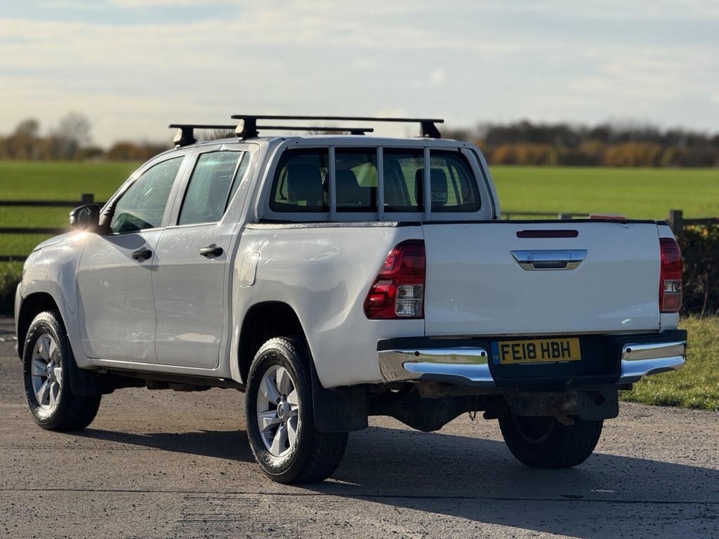 Used Toyota Hilux 2018 for sale - 76481975: Photo 12
