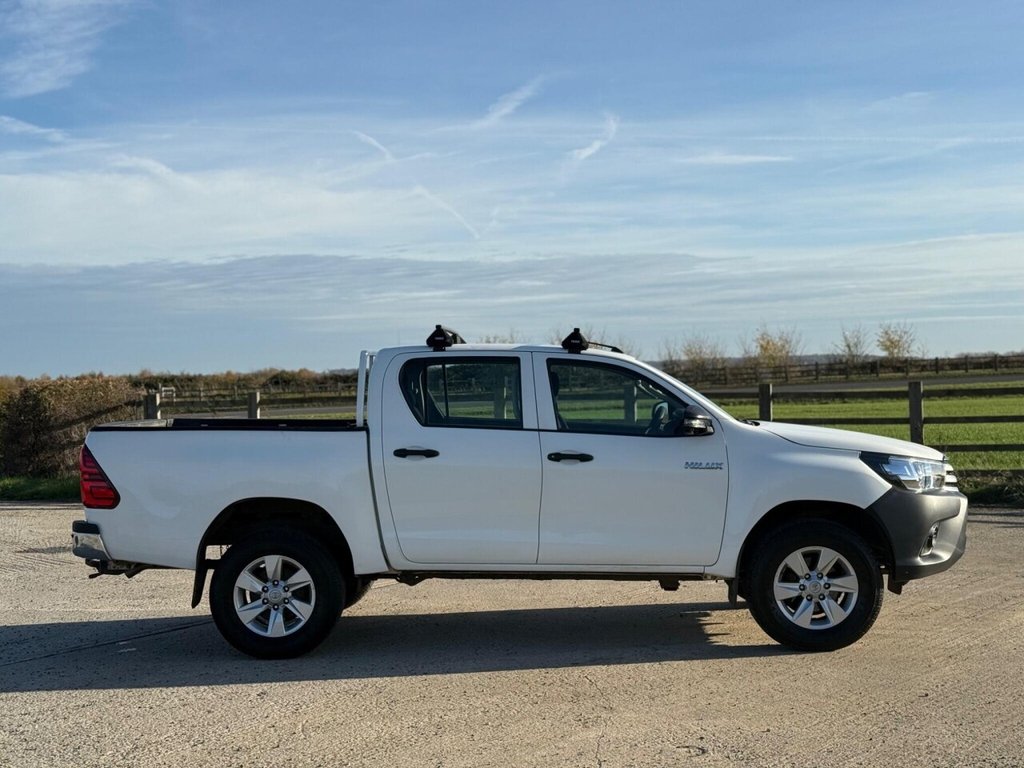 Used Toyota Hilux 2018 for sale - 76481975: Photo 18