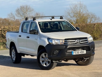 Used Toyota Hilux 2018 for sale - 76481975: Photo