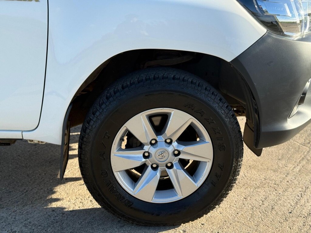 Used Toyota Hilux 2018 for sale - 76481975: Photo 35