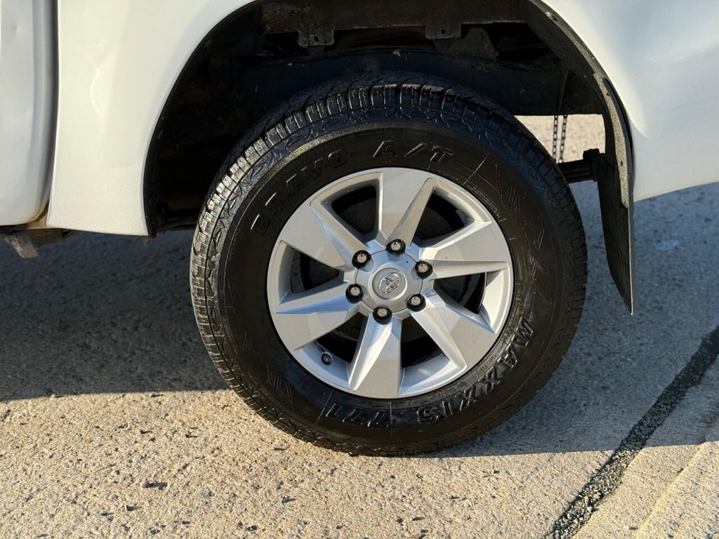 Used Toyota Hilux 2018 for sale - 76481975: Photo 40