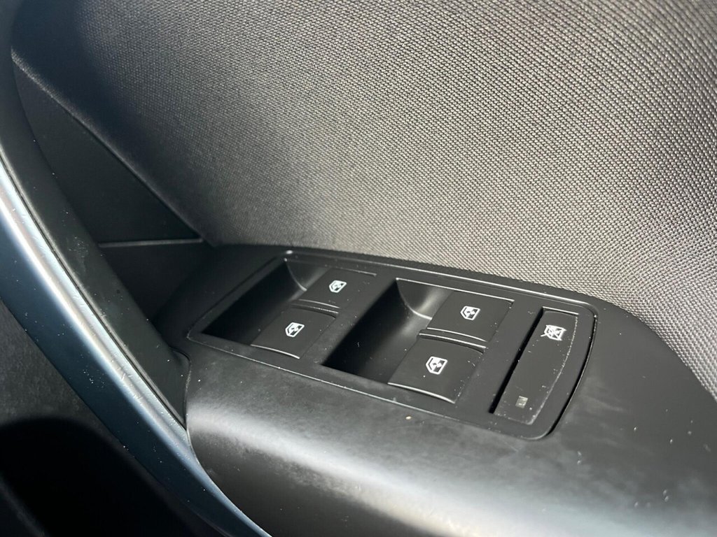 Used Vauxhall Insignia 2015 for sale - 76386632: Photo 22