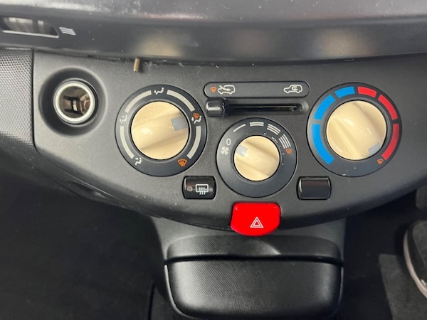 Used Nissan Micra 2003 for sale - 76327918: Photo 13
