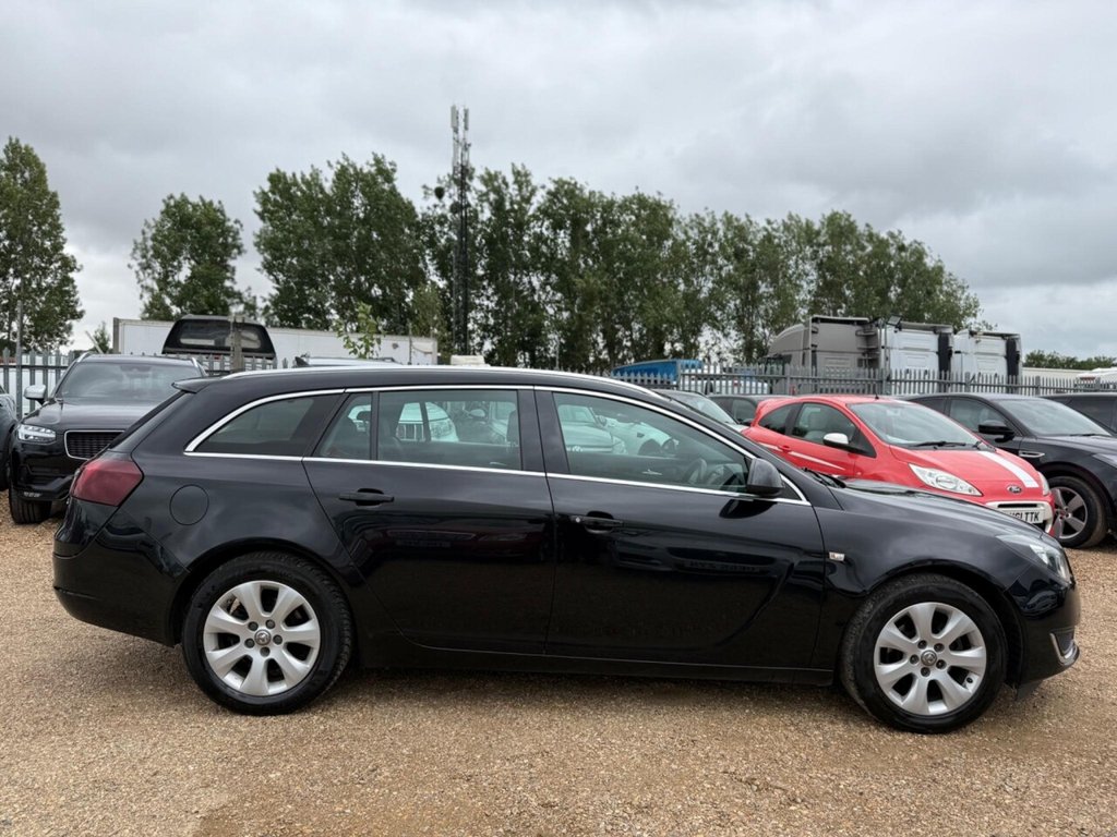 Used Vauxhall Insignia 2017 for sale - 76783437: Photo 9