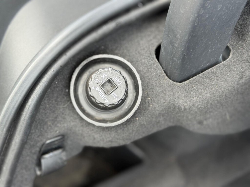 Used Jaguar XE 2016 for sale - 78008888: Photo 40