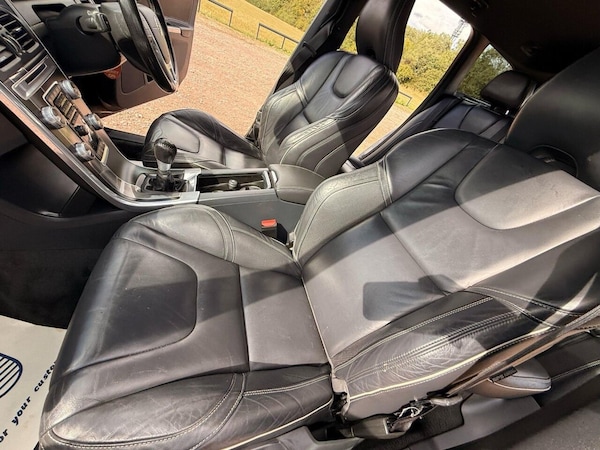 Used Volvo XC60 2016 for sale - 75320982: Photo 32