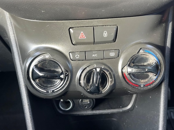 Used Peugeot 208 2014 for sale - 75136225: Photo 14