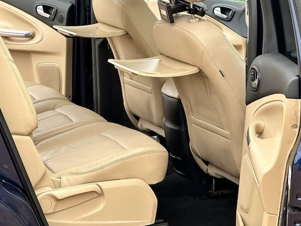 Used Ford Galaxy 2011 for sale - 76261410: Photo 19