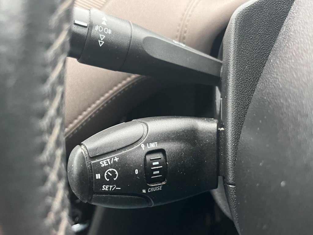 Used Peugeot 2008 2014 for sale - 76563365: Photo 29