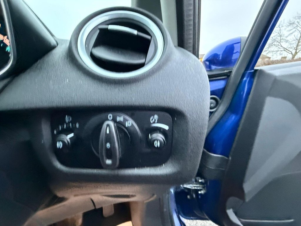 Used Ford Fiesta 2017 for sale - 77905539: Photo 26