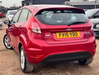 Used Ford Fiesta 2015 for sale - 77588278: Photo