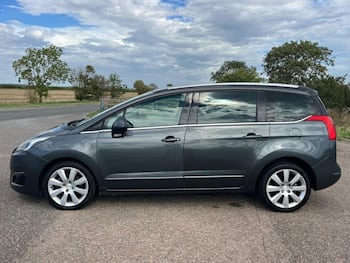 Used Peugeot 5008 2015 for sale - 79625525: Photo