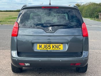 Used Peugeot 5008 2015 for sale - 79625525: Photo