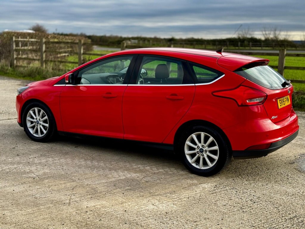 Used Ford Focus 2015 for sale - 76642483: Photo 14