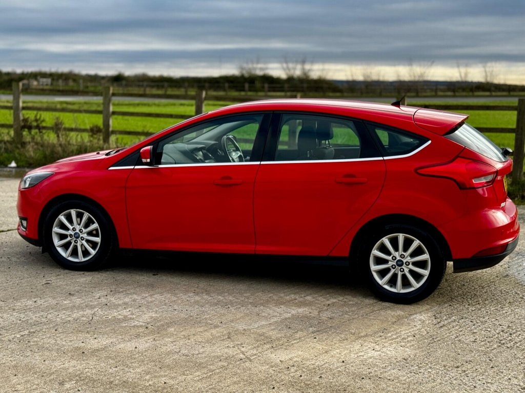 Used Ford Focus 2015 for sale - 76642483: Photo 17