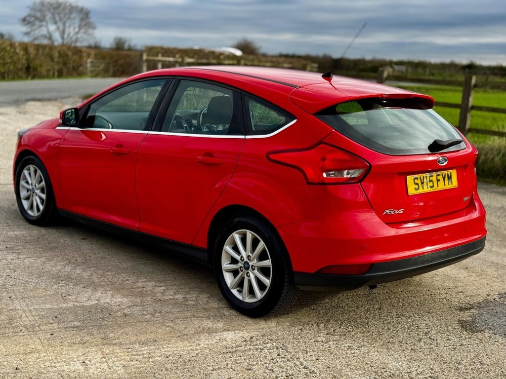 Used Ford Focus 2015 for sale - 76642483: Photo 5