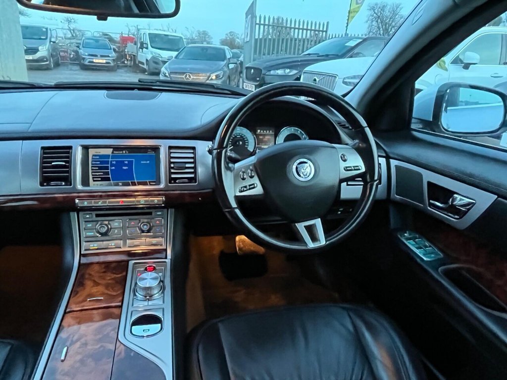 Used Jaguar XF 2010 for sale - 77668984: Photo 24