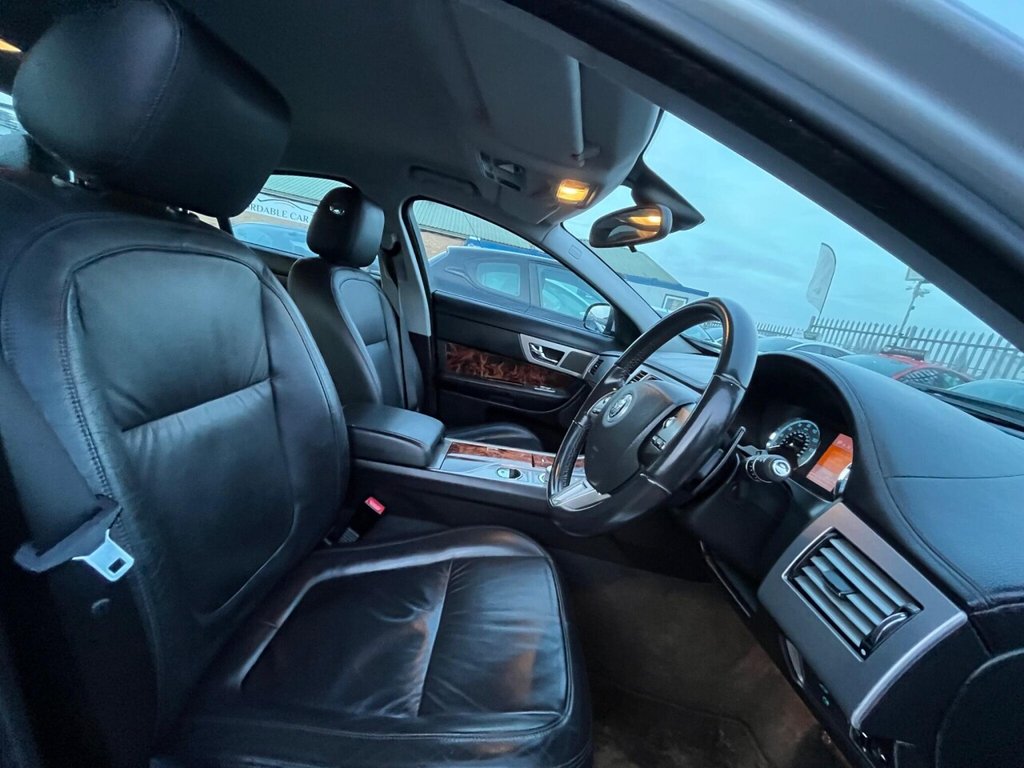 Used Jaguar XF 2010 for sale - 77668984: Photo 25