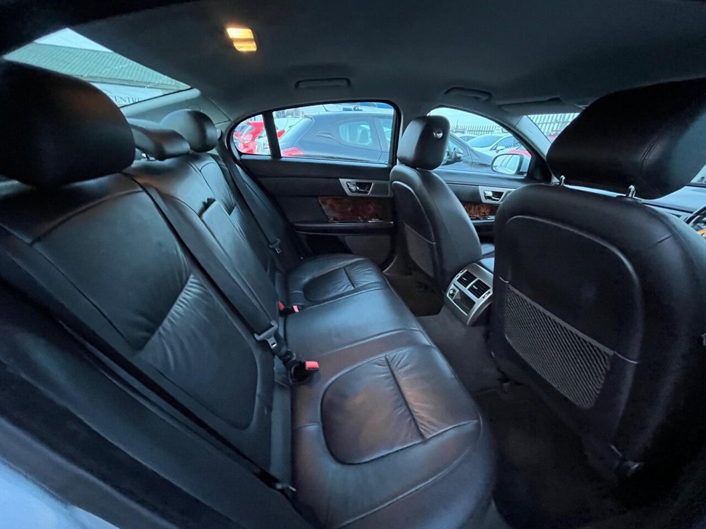 Used Jaguar XF 2010 for sale - 77668984: Photo 27