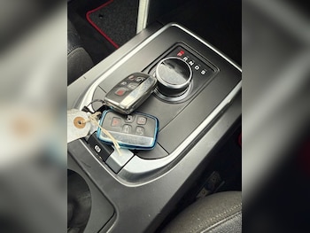 Land Rover - Discovery Sport