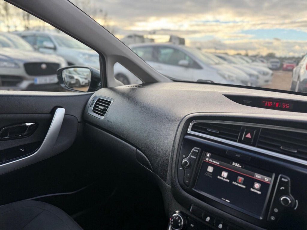 Used Kia Ceed 2017 for sale - 76345670: Photo 15