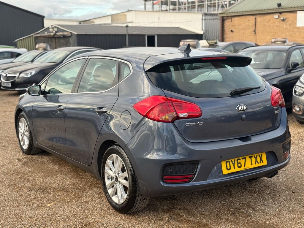 Used Kia Ceed 2017 for sale - 76345670: Photo 4