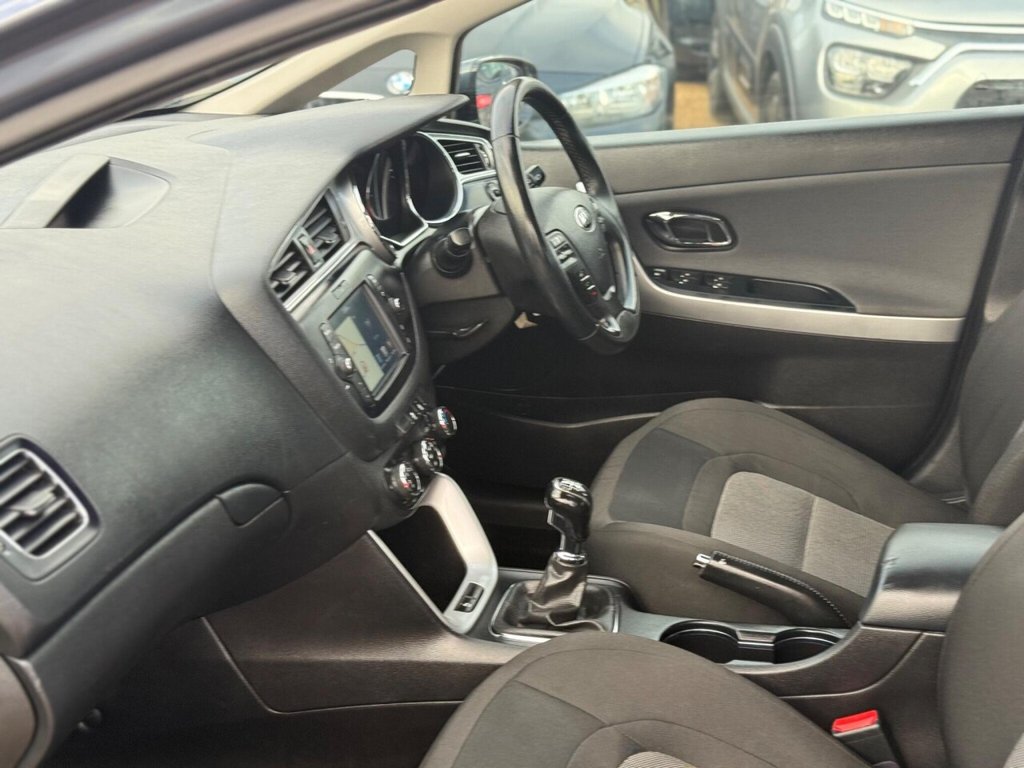 Used Kia Ceed 2017 for sale - 76345670: Photo 9
