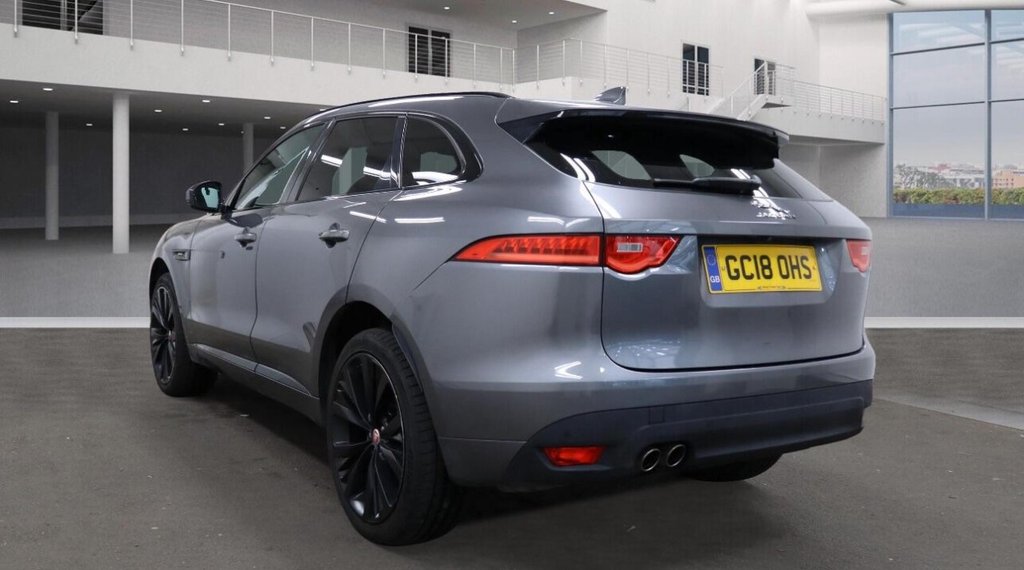 Used Jaguar F-Pace 2018 for sale - 76396285: Photo 4