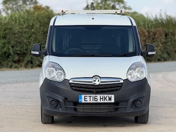 Used Vauxhall Combo 2016 for sale - 75302680: Photo