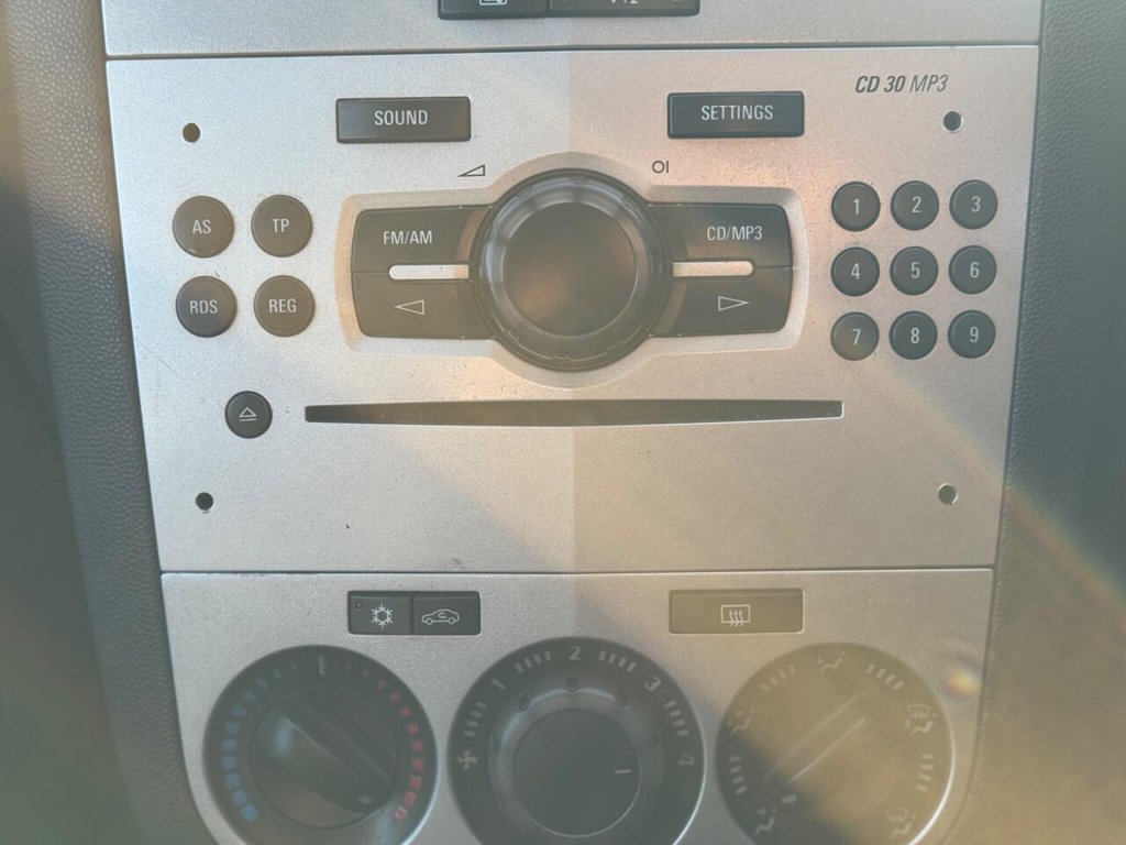 Used Vauxhall Corsa 2010 for sale - 77313620: Photo 33