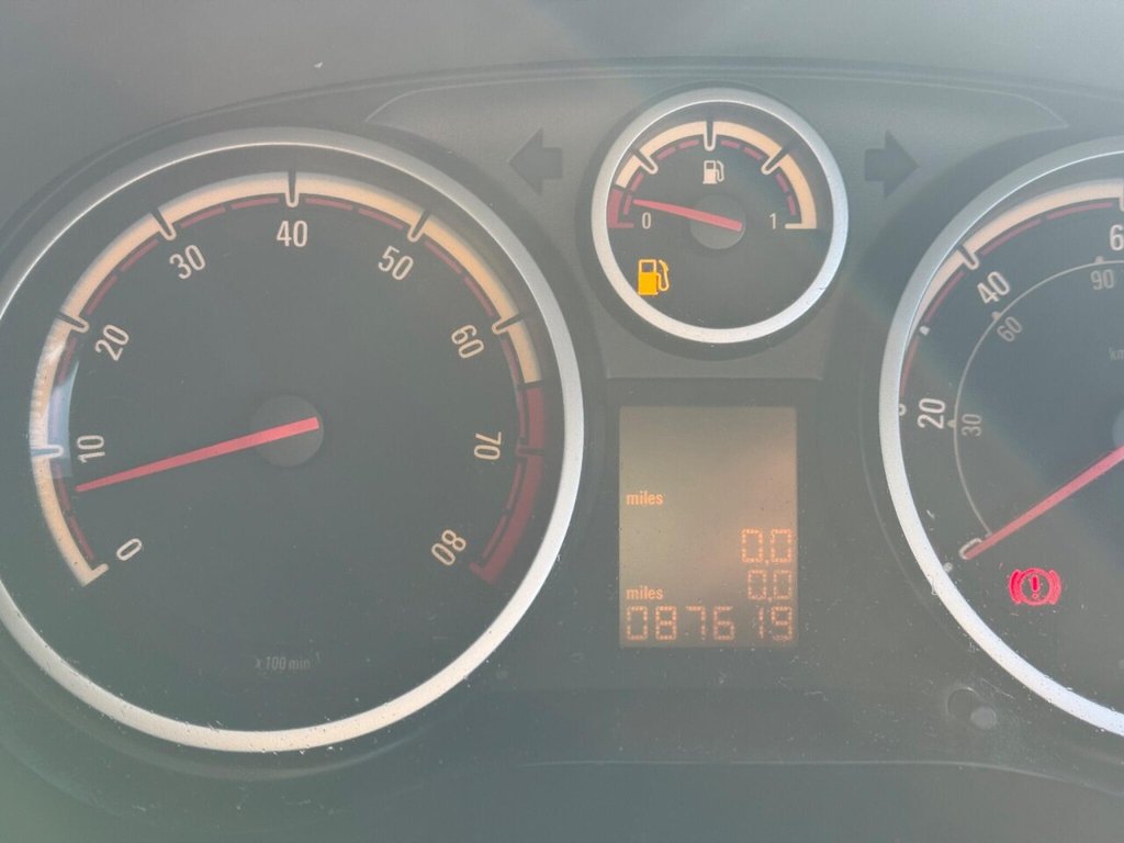 Used Vauxhall Corsa 2010 for sale - 77313620: Photo 43