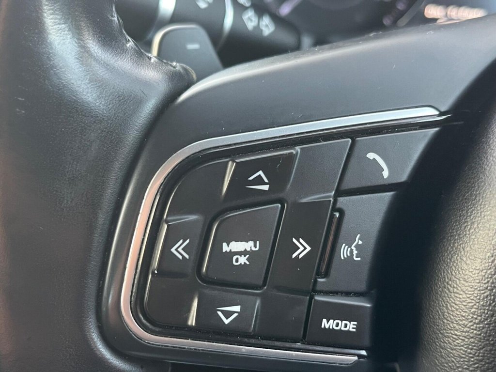 Used Jaguar XE 2015 for sale - 77280697: Photo 27