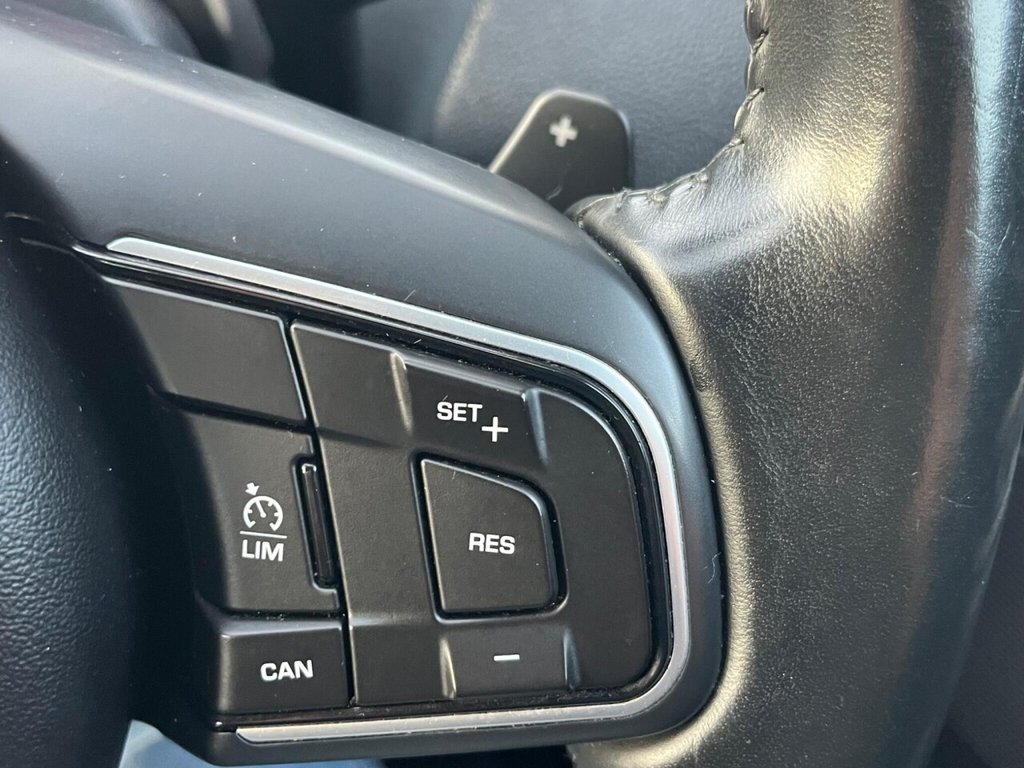 Used Jaguar XE 2015 for sale - 77280697: Photo 28