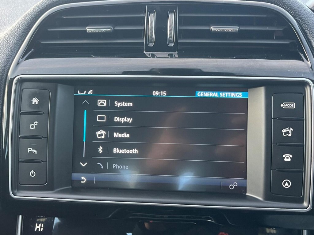 Used Jaguar XE 2015 for sale - 77280697: Photo 33