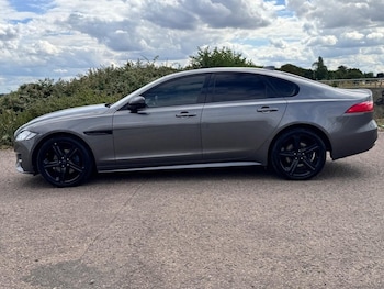Used Jaguar XF 2017 for sale - 79562175: Photo