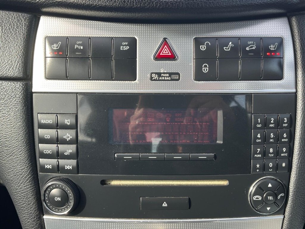 Used Mercedes-Benz CLK 2006 for sale - 77627468: Photo 24