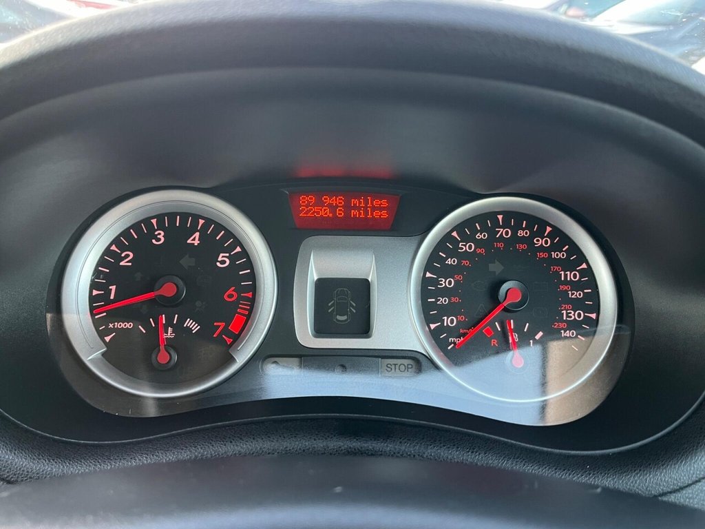 Used Renault Clio 2011 for sale - 76439243: Photo 16