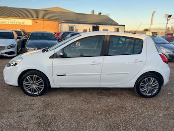 Used Renault Clio 2011 for sale - 76439243: Photo