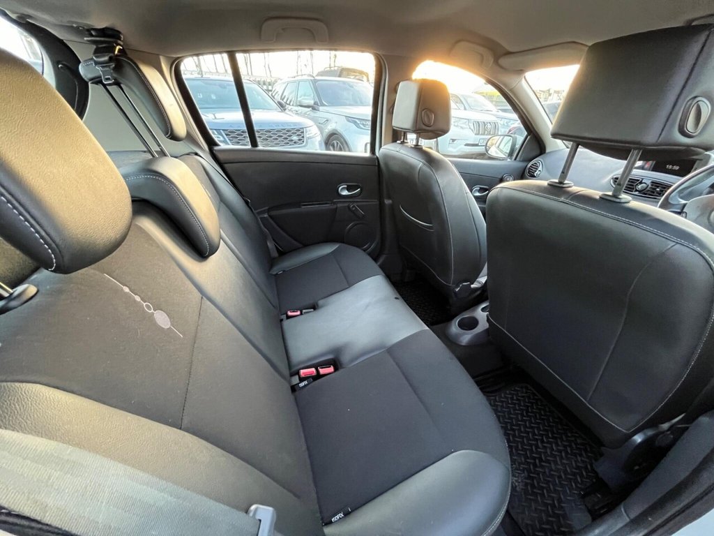 Used Renault Clio 2011 for sale - 76439243: Photo 8