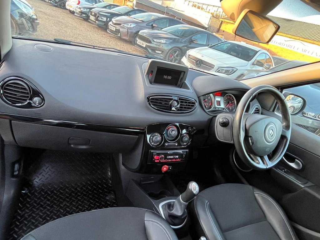 Used Renault Clio 2011 for sale - 76439243: Photo 9