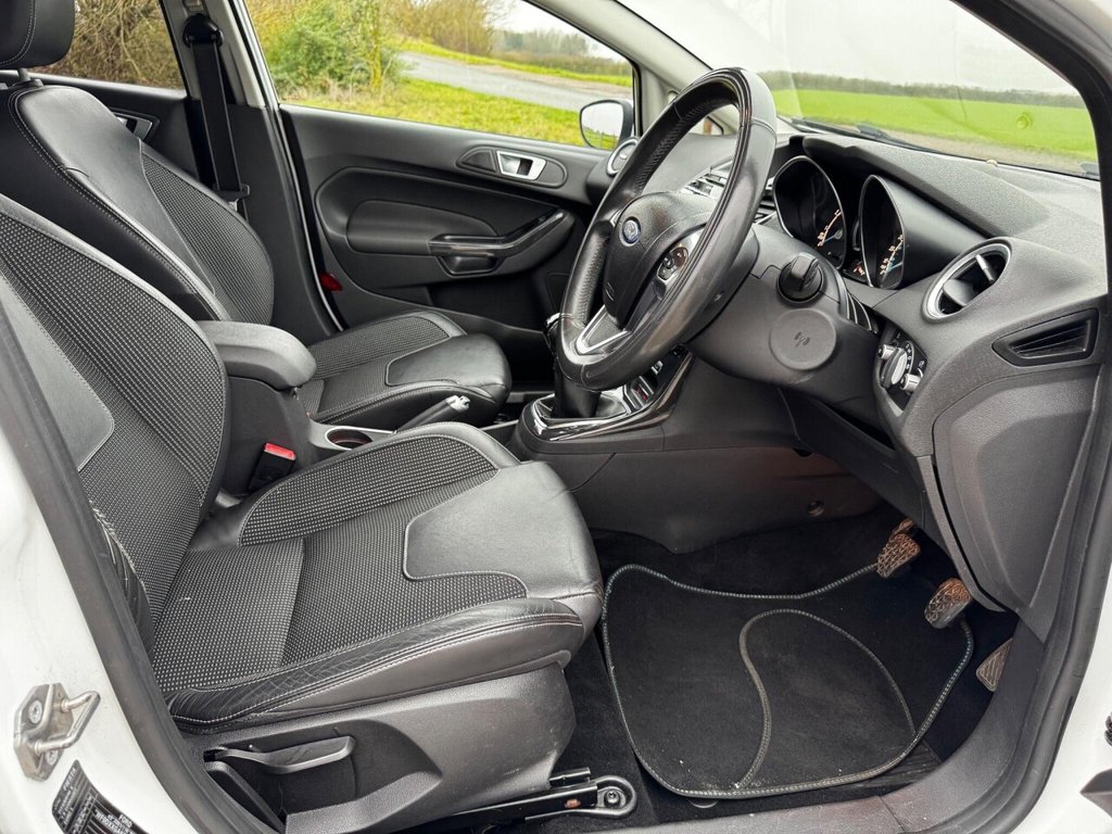 Used Ford Fiesta 2013 for sale - 77020413: Photo 42