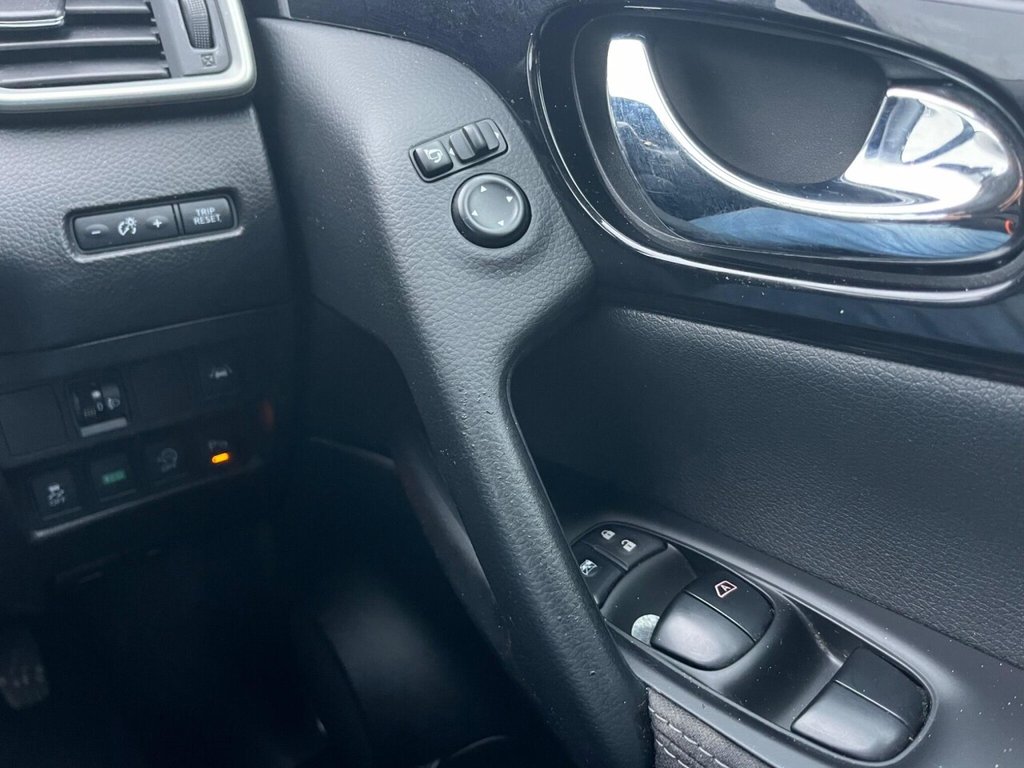 Used Nissan Qashqai 2015 for sale - 77477751: Photo 32