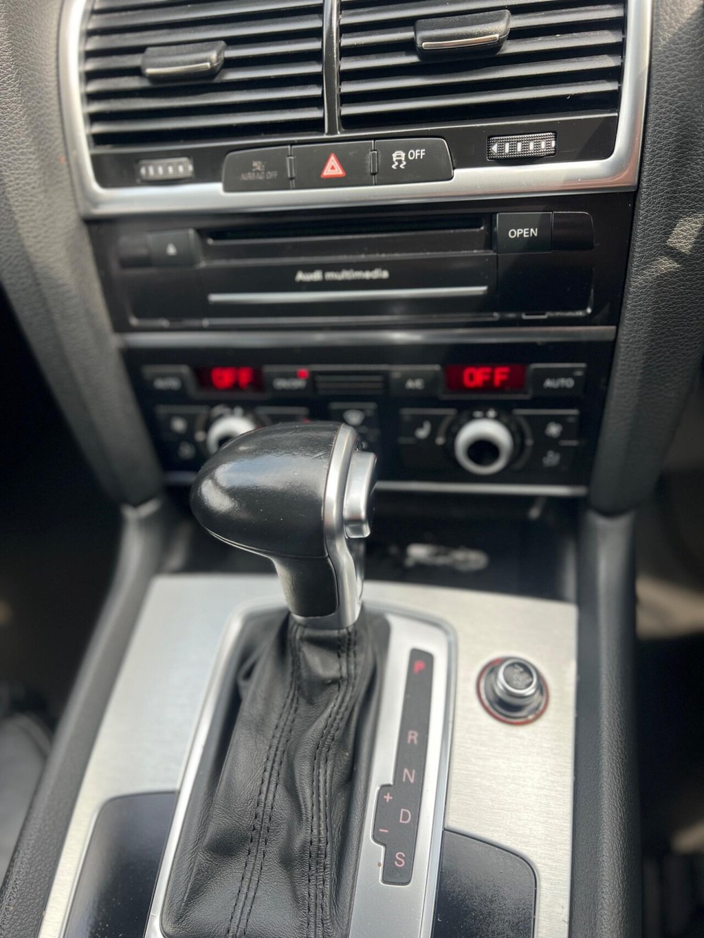 Used Audi Q7 2014 for sale - 76698380: Photo 19