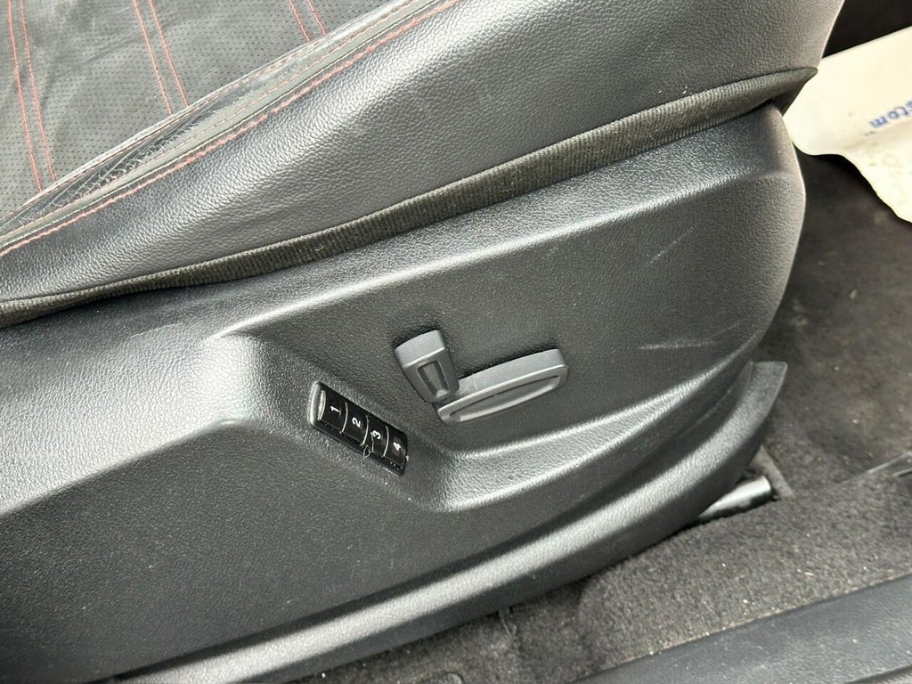 Used Ford S-Max 2011 for sale - 77356232: Photo 22