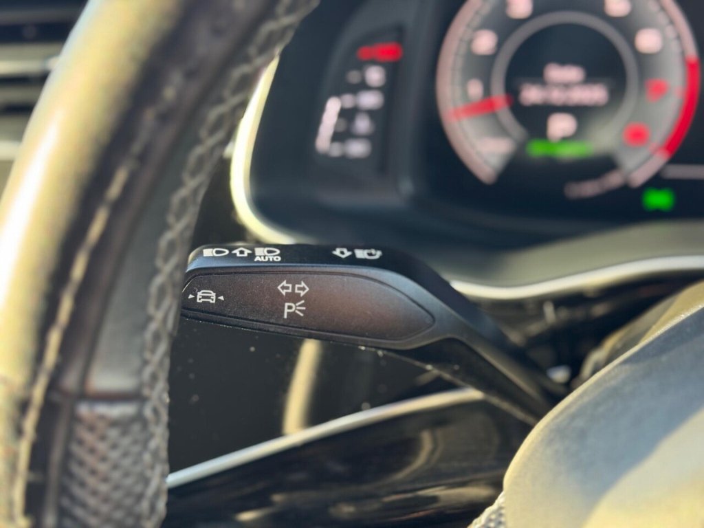 Used Audi Q7 2022 for sale - 77052650: Photo 32