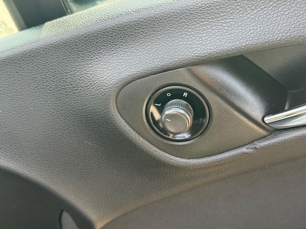 Used Vauxhall Meriva 2010 for sale - 77394739: Photo 22