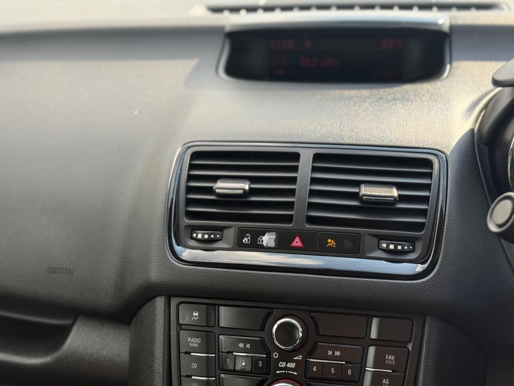 Used Vauxhall Meriva 2010 for sale - 77394739: Photo 28